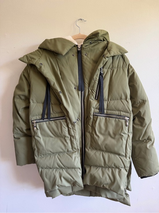 Orolay Jackets & Blazers - Orolay Olive Green Puffer Coat with Hood size S
